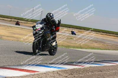 media/Sep-04-2023-Lets Ride (Mon) [[34443f911e]]/B Group/1220pm (Wheelie Bump)/